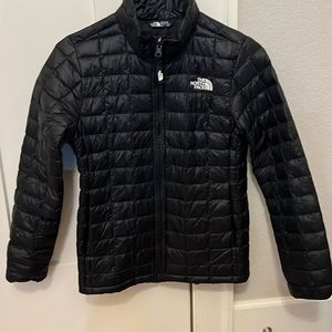 Black light jacket 
Little puffs